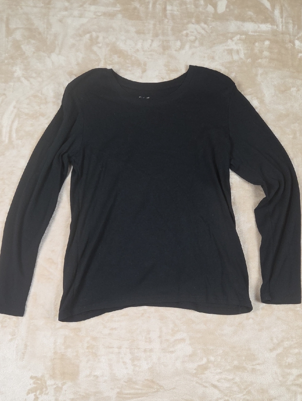 Eddie Bauer Black Long-Sleeve Crew Tee